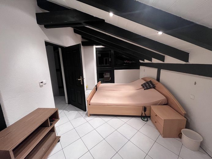 2 Häuser einzeln oder zusammen auf großem Grundstück – kleines Haus SZ2