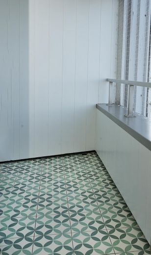 Sanierte Loggia innen