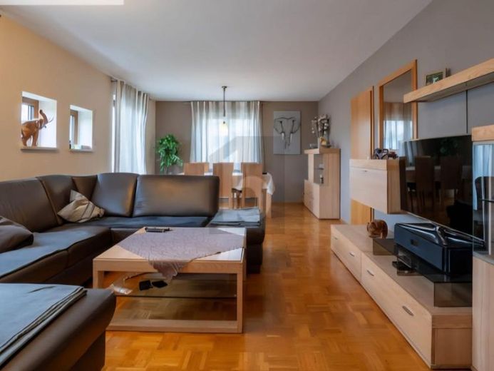 IDEAL FÜR KAPITALANLEGER - MÖBLIERTE WOHNUNG – फोटो 1