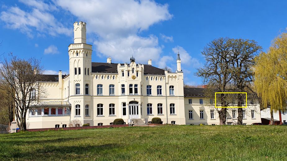 Charmante 2-Zimmer-Wohnung im Gutshaus – Naturidylle vor den Toren Stralsunds – Außenansicht
