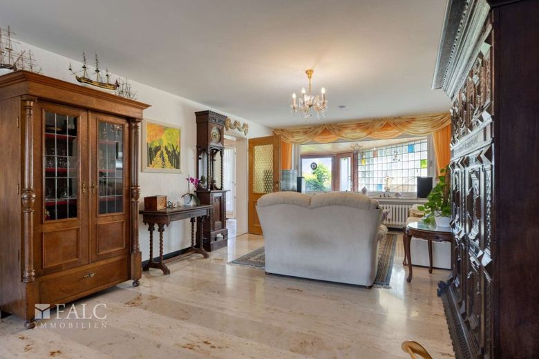 Großer Familientraum mit 952m² Grundstück! – Wohnzimmer