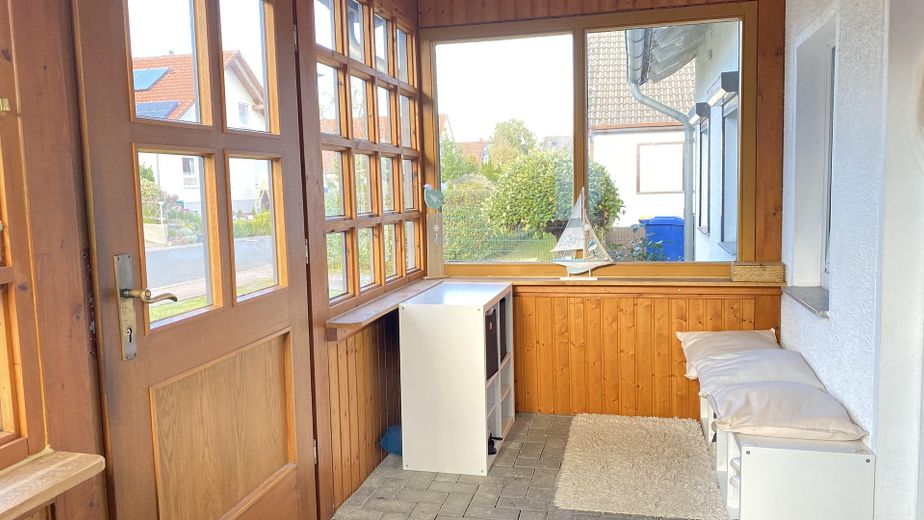 Windfang mit Zugang EG