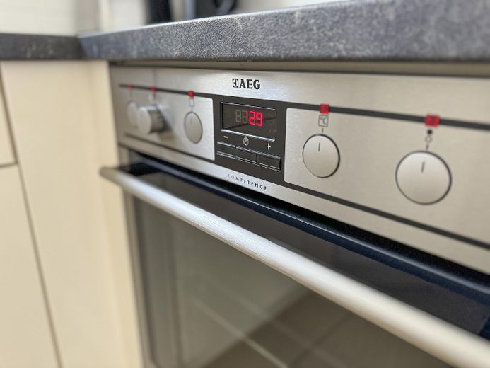 Modernisiertes Endreihenhaus mit 2 Bädern und 2 Loggien – ideal für Eigennutzer oder Kapitalanleger – Foto 17