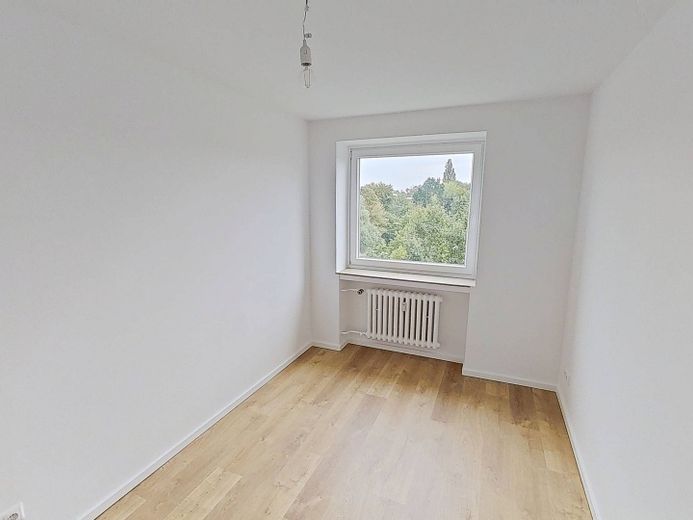 Moderno appartamento con 4 locali, BALCONE e vasca da bagno a Lübeck-Buntekuh – Schlafzimmer III