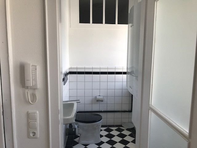 Attraktive 3-Zi.-Wohnung KDB mit Balkon zu vermieten – Gäste-WC