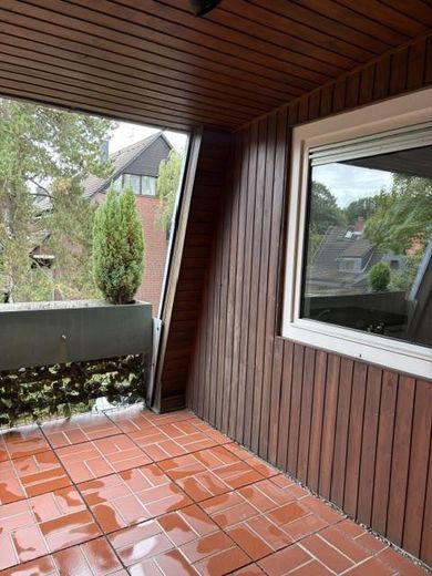 Hamburg Bergstedt’te geniş güneybatı sundurmalı ve yeşil manzaralı 2 odalı daire, 2. kat (son kat) – Fotoğraf 3