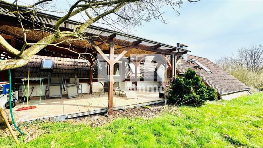 (R)eserviert! Einfamilienhaus am Ortsrand mit großem Grundstück, Carport – Rückansicht / Terrasse