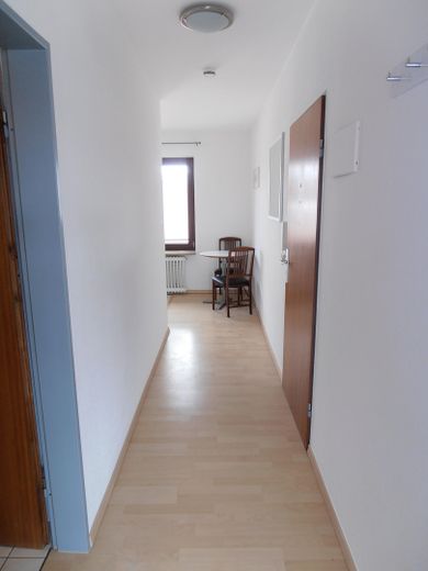 Voll ausgestattete Balkonwohnung in Schenefeld – Flur