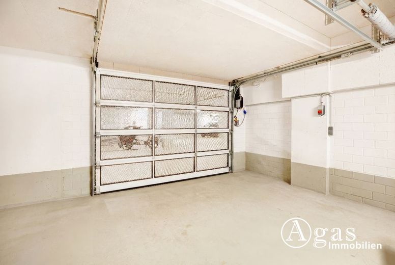 Verde e privato! Townhouse con 5 camere, garage privato e terrazza sul tetto nel cuore di Mitte! – Private Garage