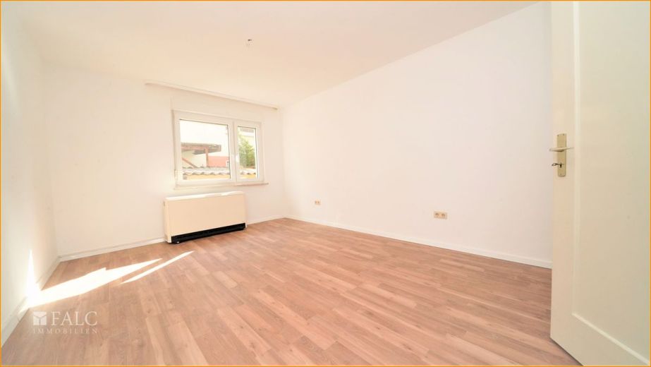 Aus ALT mach NEU!!! - FALC Immobilien Heilbronn – Ihr neues Schlafzimmer