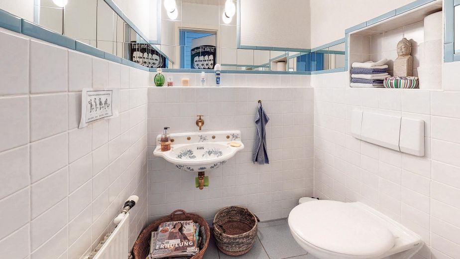 290 m² + 2.464 m² Naturidyll | Pool & Gartensauna | Aartalblick | Mehrgenerationen o. Vermietung – Gäste-WC Wohnungen