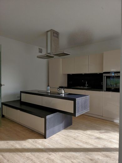 Schüller EBK, Insellösung