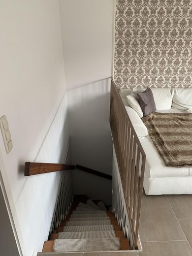 Treppen zum UG