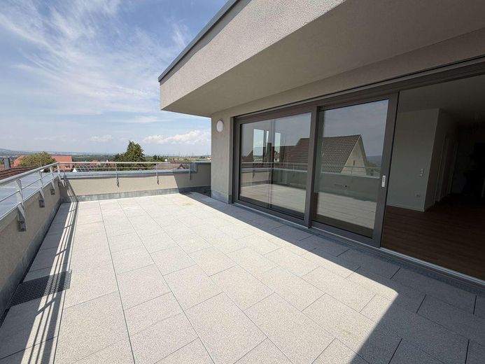 Panoramik Manzaralı Özel Penthouse Dairesi – 2026 Yeni Yapı | 3,5 Oda | 93,13 m² | Çatı Terası – Dachterrasse