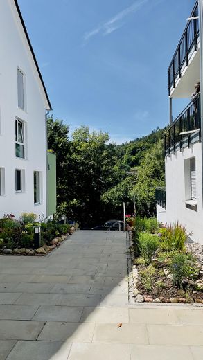 145 m² come nuovi con 2 terrazze sul tetto, cucina componibile e posto auto interrato – nuova ferrovia per Stoccarda – Aussenansicht