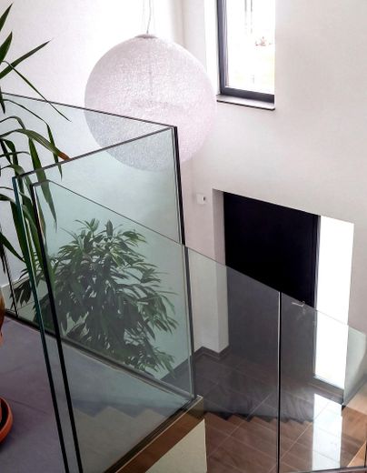 Einfamilienhaus KfW-70, Solarthermie-Anlage, Doppelgarage, ohne Keller provisionsfrei – Gallerie Eingangsbereich