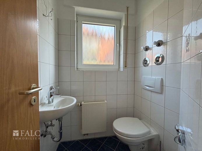 Ruhig gelegene Eigentumswohnung mit zwei Balkonen und eigener Garage in Dorsten-Wulfen – Gäste - WC