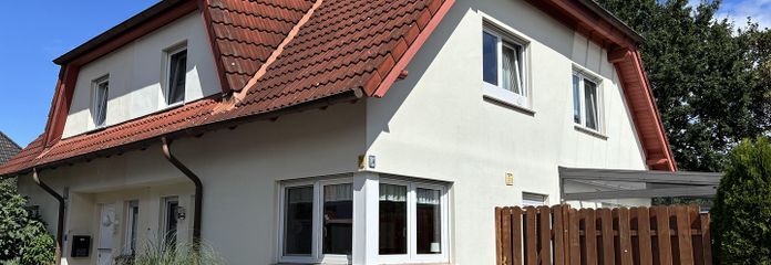 Appelhülsen : Maison jumelée bien entretenue, située dans un environnement calme et verdoyant au fond d’une impasse – Außenansicht