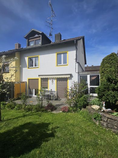 Garten hinter dem Haus