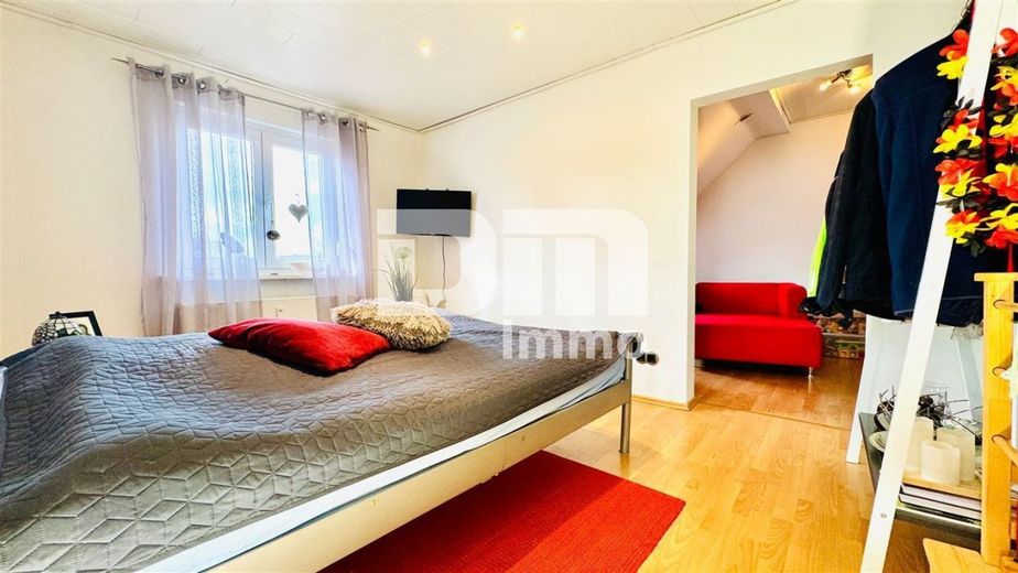 (R)eserviert!Ein- bis Zweifamilienhaus mit 2 Terrassen und Garage – DG Kinderzimmer 1