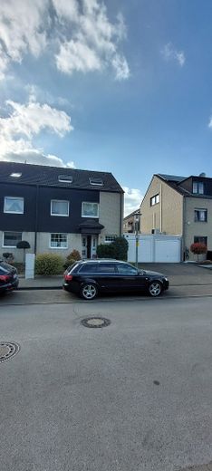 Hausansicht Straßenseite