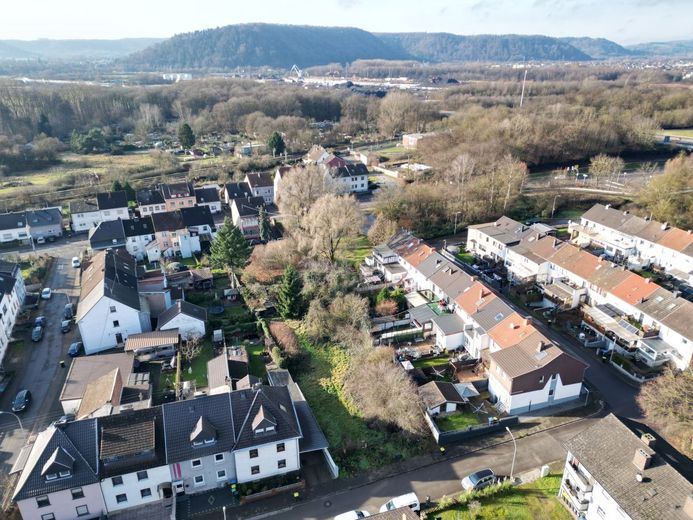 Großzügiges Baugrundstück mit Entwicklungspotenzial in Saarlouis-Roden – Bild 9