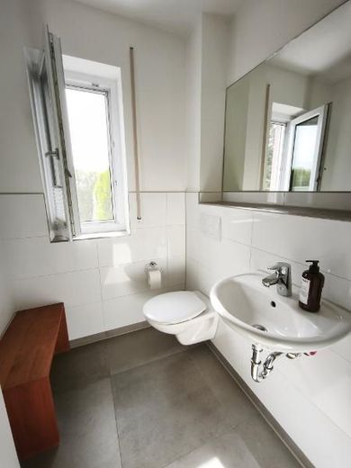 3 Zi. Wohnung (möbliert) im EG mit Terrasse, Carport und Stellplatz – Bild 6