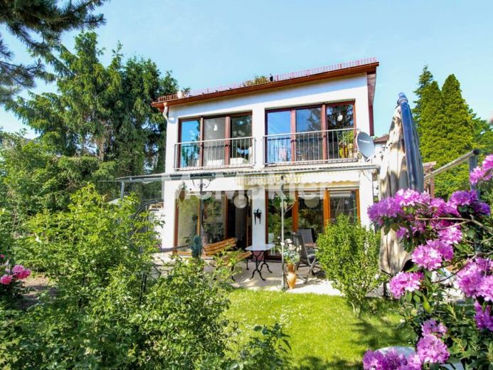 !!!Gehoben und gepflegt!!! Traumhaftes Einfamilienhaus mit Garten in ruhiger Lage von Riesa – Foto 1