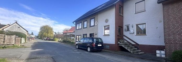 Zwangsversteigerung prov.-frei: Doppelhaushälfte mit zwei Wohneinheiten in Bad Salzdetfurth-Heinde