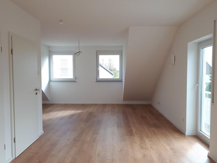 Doppelhaushälfte mit Garten – DG - Zimmer