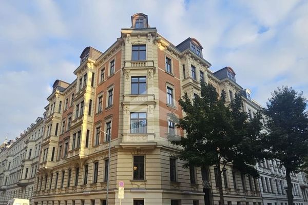 POWIERZCHNIA HANDLOWA o powierzchni 160 m² w centrum dzielnicy Waldstraßenviertel