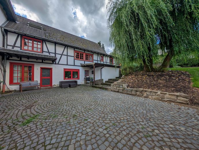 Handwerker & große Familien aufgepasst: Dreikanthof mit gültiger Baugenehmigung – 1 - Innenhof Hinterhaus