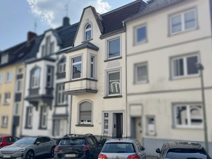 Historic 2-family townhouse in the heart of Rüttenscheid – Foto 1