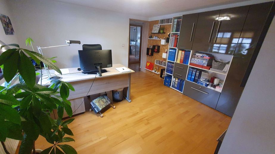 Durchgangszimmer / Büro