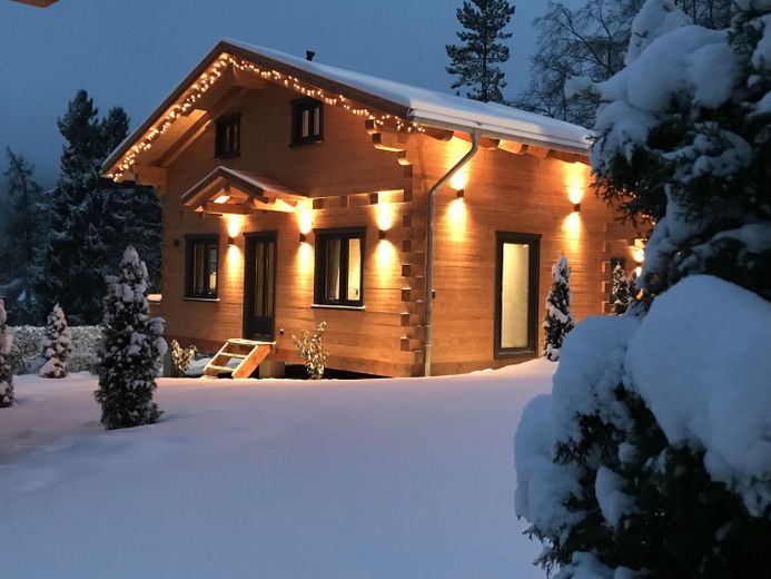 6 casas de troncos/casas de vacaciones con muy buena rentabilidad, en ubicación privilegiada. Venta individual o conjunta posible. – Foto 5