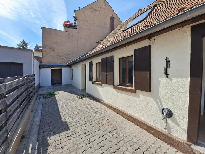 EERSTE BEWONING NA RENOVATIE AAN DE MAIN | Twee bijzondere woningen met aparte ingangen – Foto 4