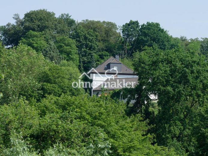Großes Haus am Stadtrand, mit schönem Grundstück – Foto 1
