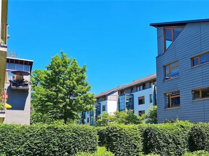 ***Tolle 2-Raum Wohnung mit Balkon sucht Selbstnutzer o. Kapitalanleger Ch. Einsiedel*** – Foto 1