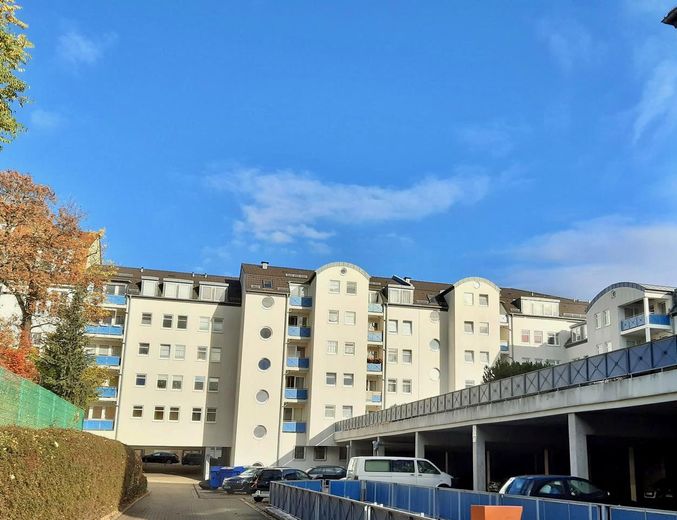 السكن في شلوس-كمنتس - مشرق، قليل العوائق، وسط الطبيعة الخضراء – PKW-Stellplatz überdacht