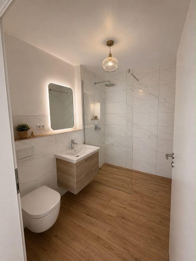 Exclusive apartment on a floor – Exklusive Bad Schlafzimmer