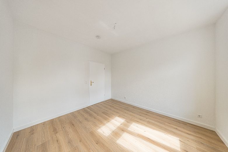 Stilvoll saniert: 2-Zimmer-Wohnung in Leipzig-Altlindenau – Foto 11