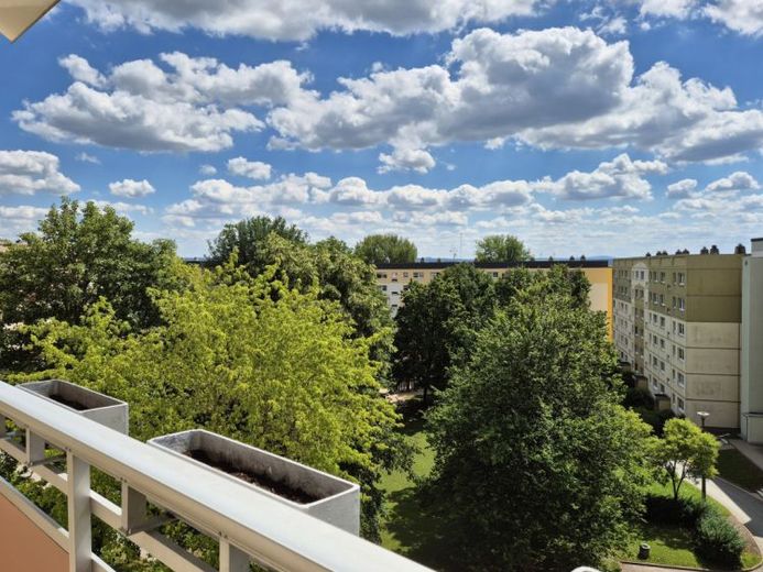 Neue Wohnung mit 4 Räumen gefällig? – Foto 1