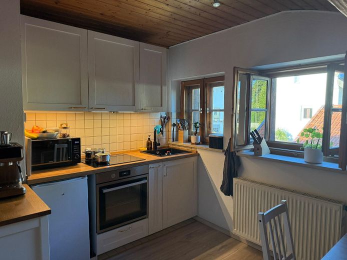 charmant rustig 1-kamerappartement in Mühldorf-Mößling – Küchenzeile 2