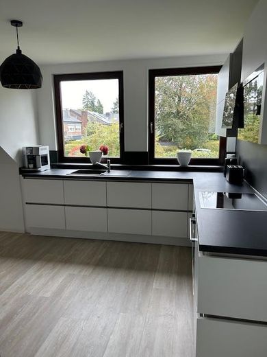 Möblierte Einliegerwohnung mit Gartennutzung und separatem Eingang sehr gute Ausstattung – Küche 
