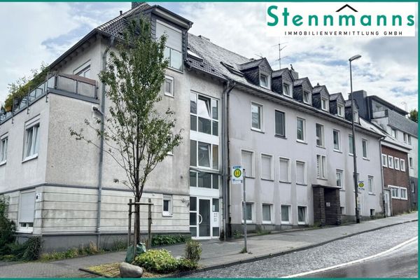 CASA DE TRES FAMILIAS EN EL CENTRO DE REMSCHEID - 2 UNIDADES DE VIVIENDA ALQUILADAS - POSIBILIDAD DE USO PROPIO