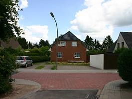 Parkplätze vor dem Haus