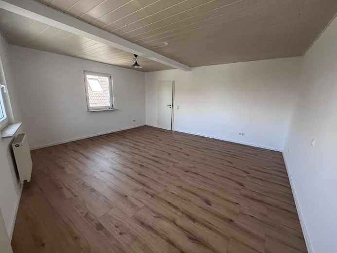 Neu saniertes Reihenendhaus in Harhausen mit Gartenanteil – Schlafzimmmer