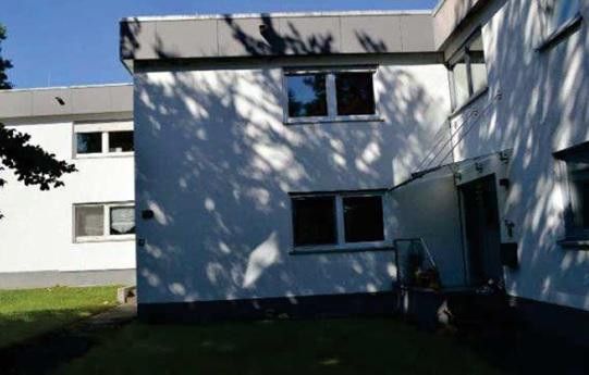 Woonhuis met garage - verkoop via hoogste-biedingsprocedure – Foto 1