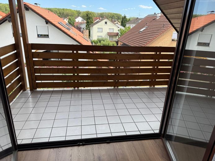 Luminoso piso de 2 habitaciones con encanto – Balkon_01