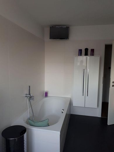 Badezimmer 1